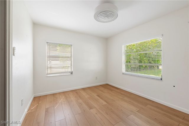 2432 Washington AVE, Naples, FL 34112