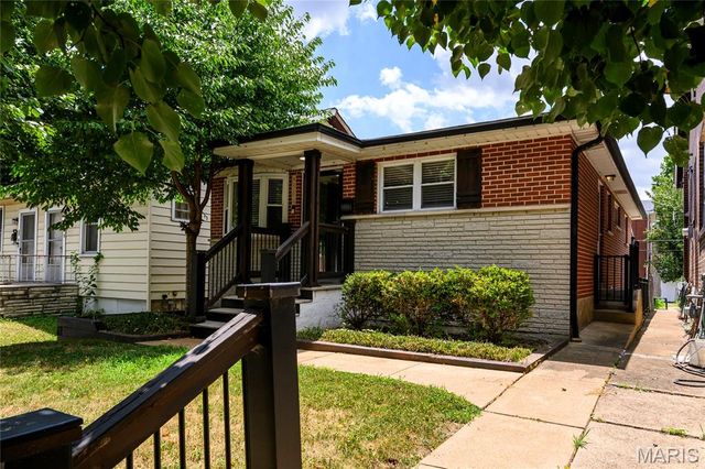 4504 Eichelberger Street, St Louis, MO 63116
