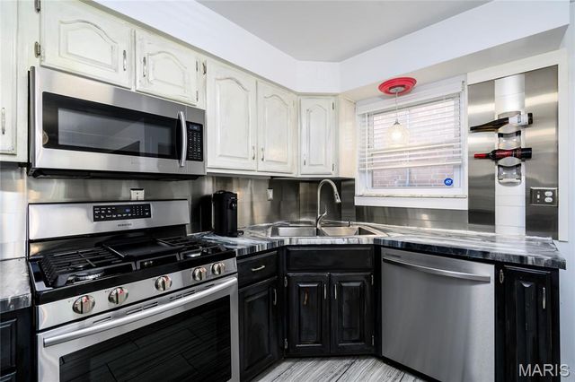 4504 Eichelberger Street, St Louis, MO 63116