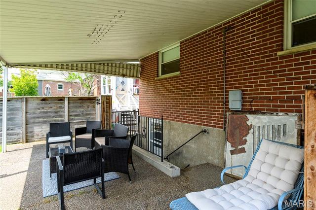 4504 Eichelberger Street, St Louis, MO 63116