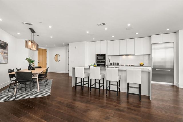 501 West Ave 3403, Austin, TX 78701