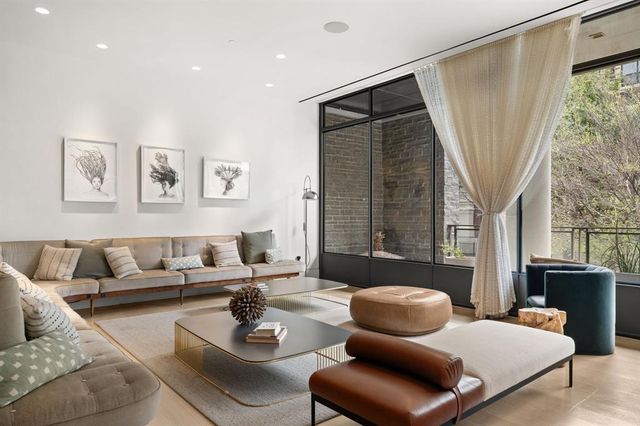 501 West Ave 3403, Austin, TX 78701