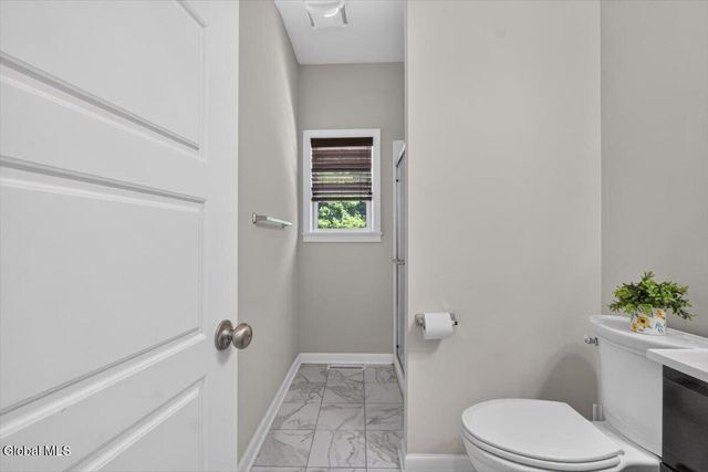 38 Wyatts Circle, East Greenbush, NY 12144