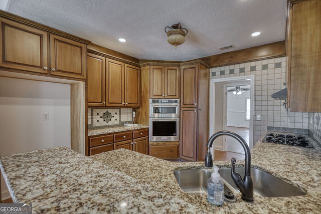 100 Westminster Way, Mcdonough, GA 30252