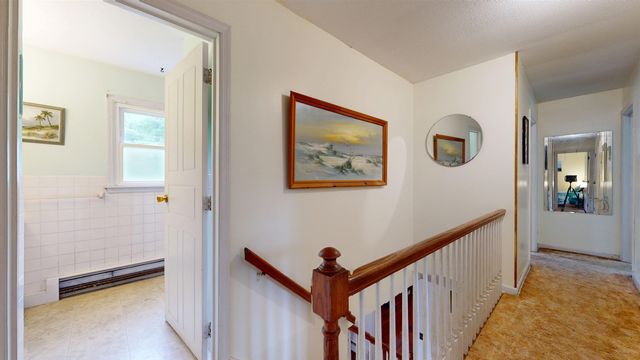 15 Skyline Drive, Essex, VT 05452