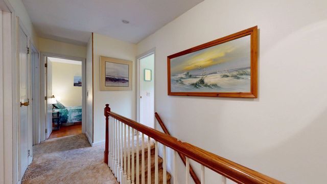 15 Skyline Drive, Essex, VT 05452