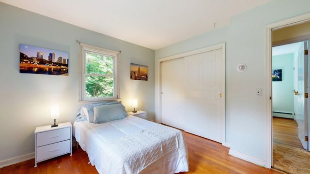 15 Skyline Drive, Essex, VT 05452