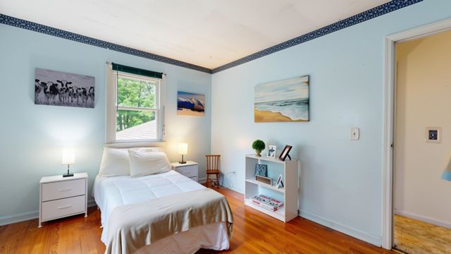15 Skyline Drive, Essex, VT 05452