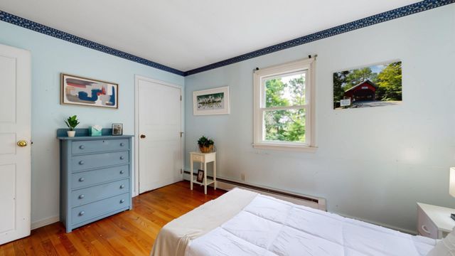15 Skyline Drive, Essex, VT 05452