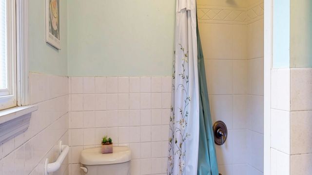 15 Skyline Drive, Essex, VT 05452