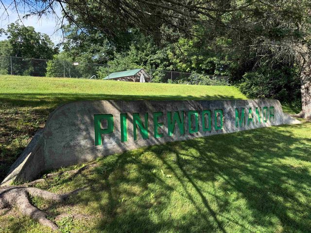 15 Skyline Drive, Essex, VT 05452