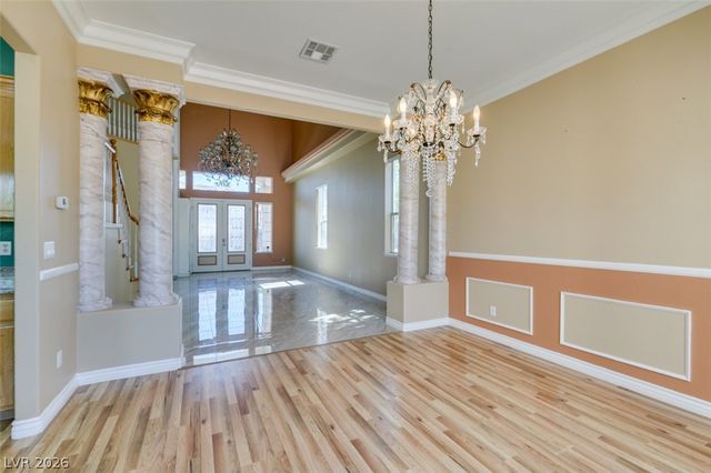 10019 La Cienega Street, Las Vegas, NV 89183