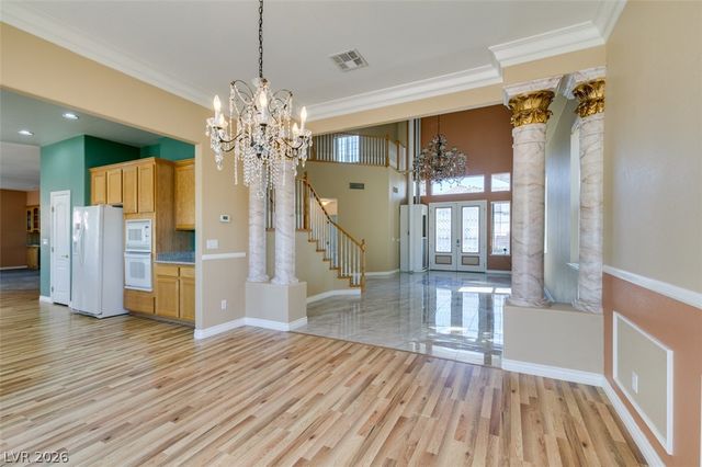 10019 La Cienega Street, Las Vegas, NV 89183