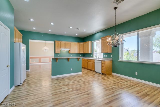 10019 La Cienega Street, Las Vegas, NV 89183