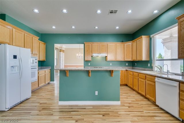 10019 La Cienega Street, Las Vegas, NV 89183