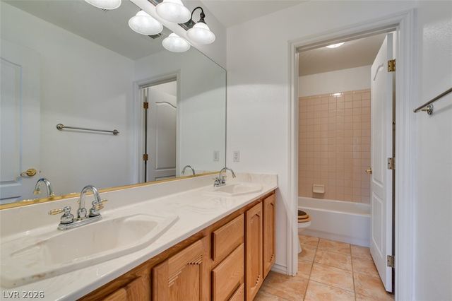 10019 La Cienega Street, Las Vegas, NV 89183