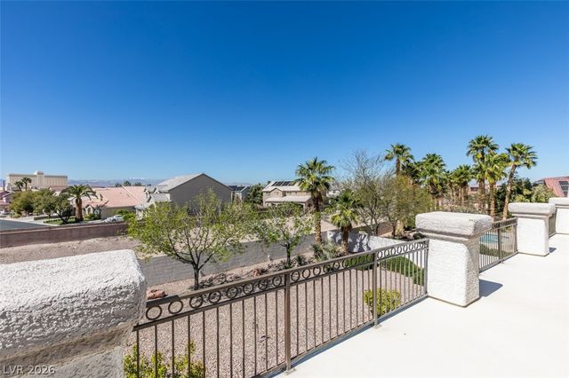 10019 La Cienega Street, Las Vegas, NV 89183