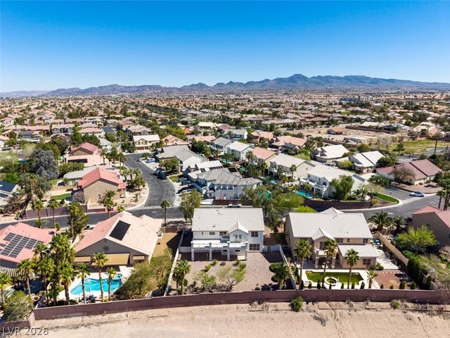 10019 La Cienega Street, Las Vegas, NV 89183