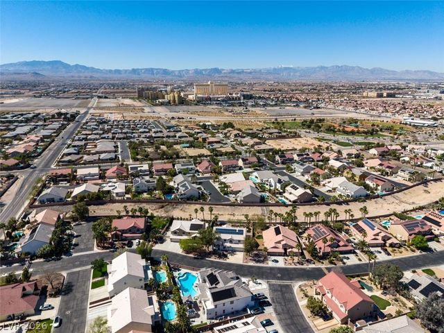 10019 La Cienega Street, Las Vegas, NV 89183