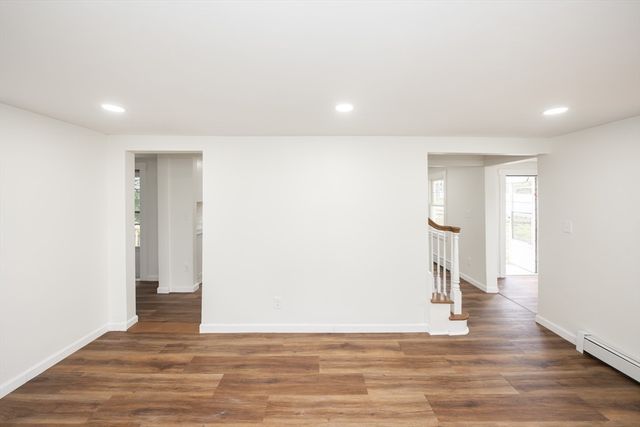 101 Ararat Street, Worcester, MA 01606