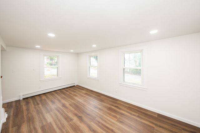 101 Ararat Street, Worcester, MA 01606