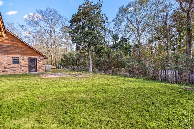 236 Pine Ridge Drive, Cleveland, TX 77327