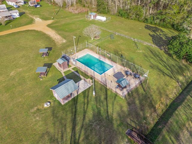 236 Pine Ridge Drive, Cleveland, TX 77327