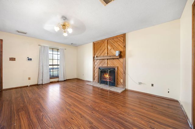 236 Pine Ridge Drive, Cleveland, TX 77327