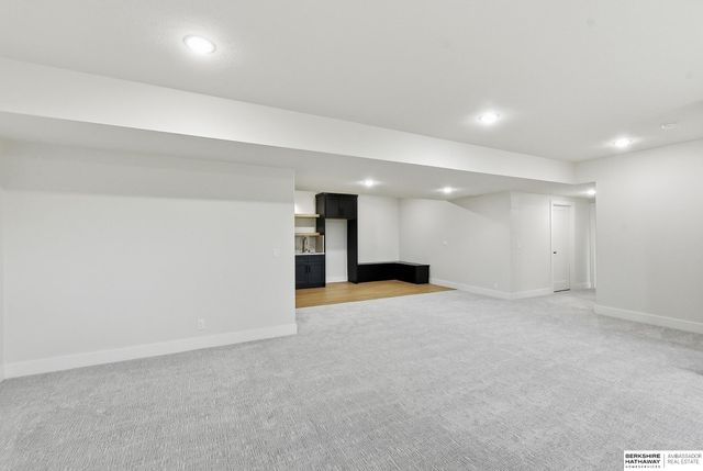 2432 S 182nd Circle, Omaha, NE 68130