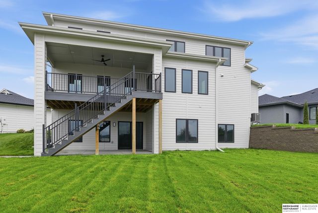 2432 S 182nd Circle, Omaha, NE 68130