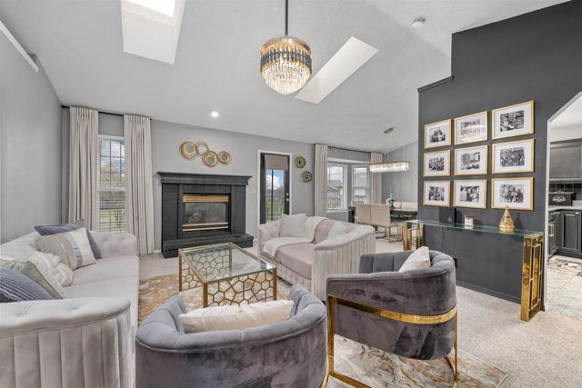 2735 N Meadow Oaks St, Wichita, KS 67220