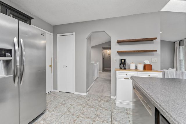 2735 N Meadow Oaks St, Wichita, KS 67220