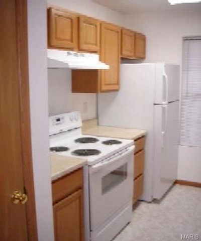 455 PONDEROSA Avenue B, O'fallon, IL 62269