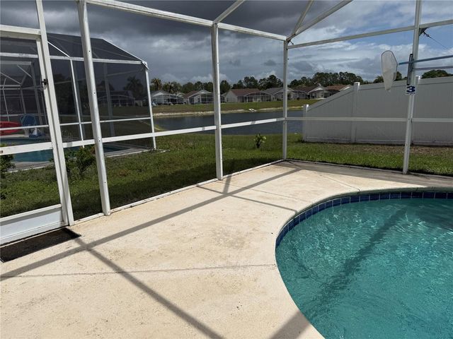 1122 CLEAR CREEK CIRCLE, Clermont, FL 34714