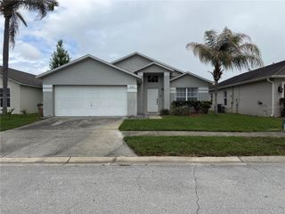 1122 CLEAR CREEK CIRCLE, Clermont, FL 34714