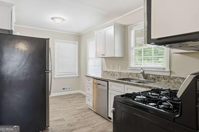 1972 S Columbia Place, Decatur, GA 30032