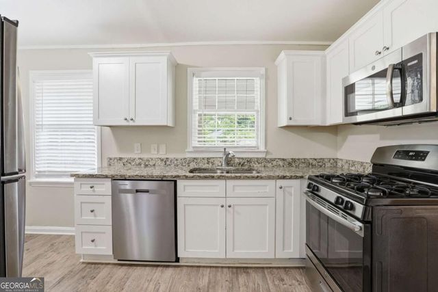 1972 S Columbia Place, Decatur, GA 30032