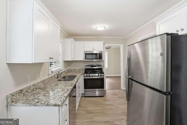 1972 S Columbia Place, Decatur, GA 30032