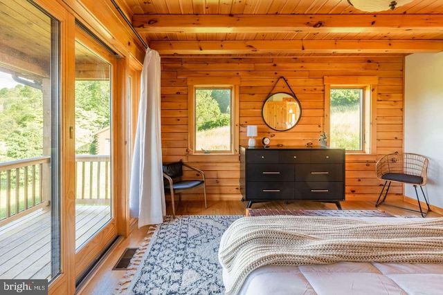 151 WHITE FAWN LN, Julian, PA 16844