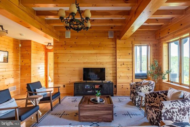 151 WHITE FAWN LN, Julian, PA 16844