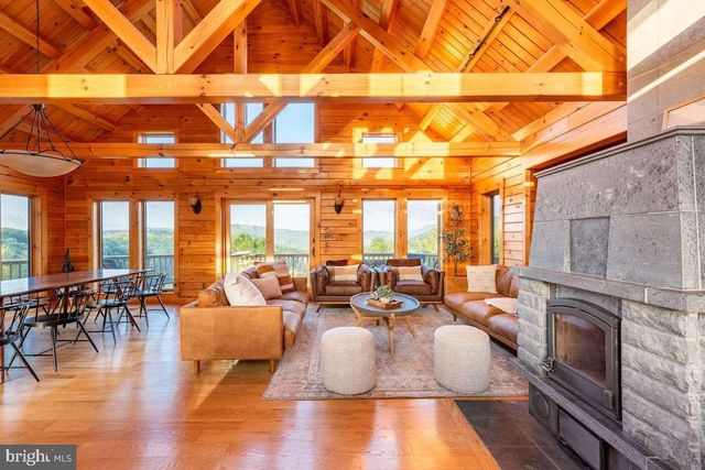 151 WHITE FAWN LN, Julian, PA 16844