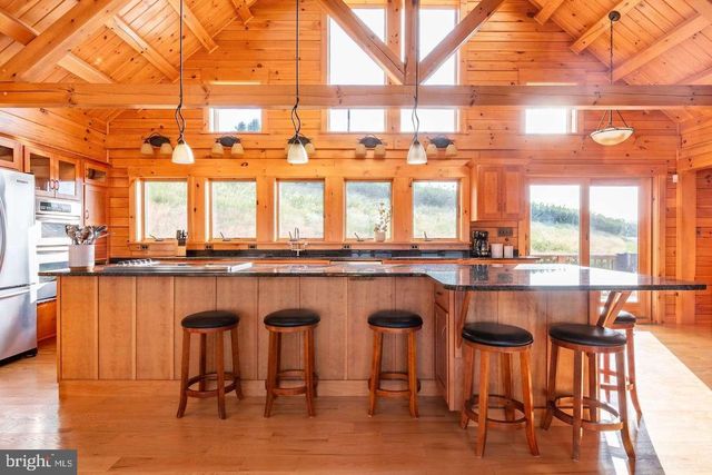 151 WHITE FAWN LN, Julian, PA 16844