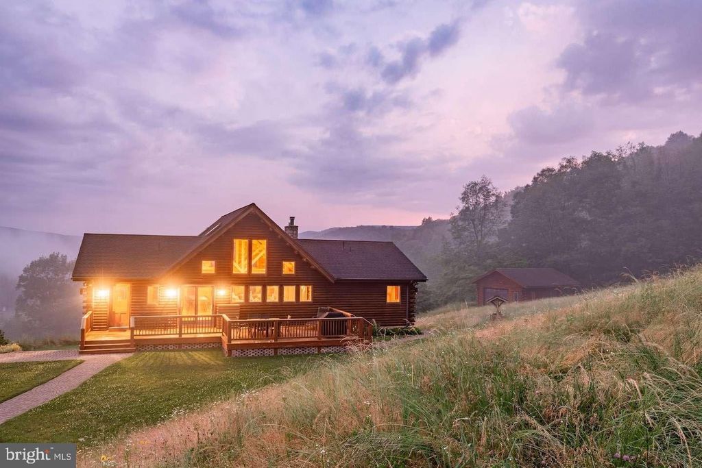 151 WHITE FAWN LN, Julian, PA 16844