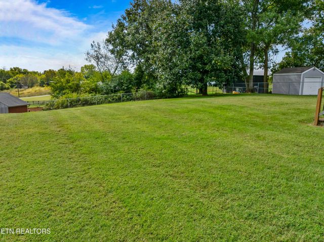 6864 Westgate Circle, Talbott, TN 37877