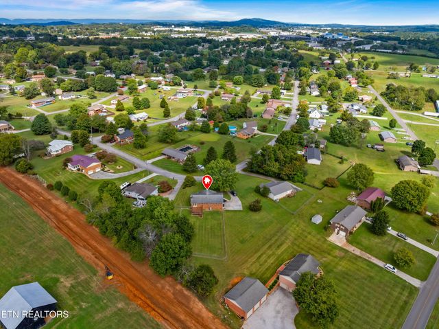 6864 Westgate Circle, Talbott, TN 37877
