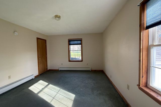 8 Cessna Place, Rutland City, VT 05701