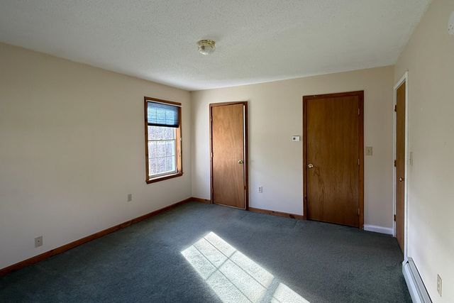 8 Cessna Place, Rutland City, VT 05701