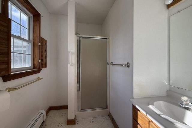 8 Cessna Place, Rutland City, VT 05701