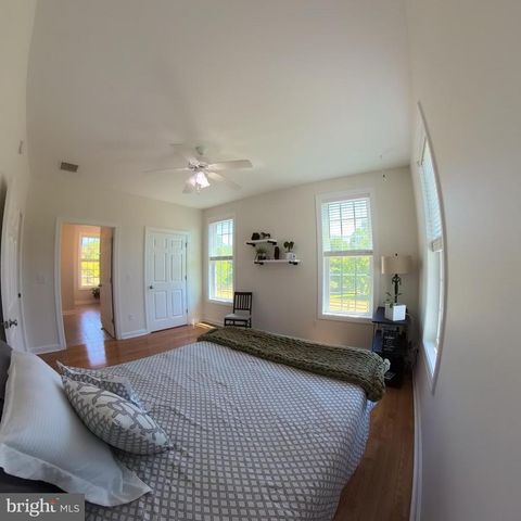1225 MIDDLE RIVER RD, Stanardsville, VA 22973