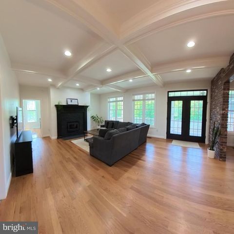 1225 MIDDLE RIVER RD, Stanardsville, VA 22973